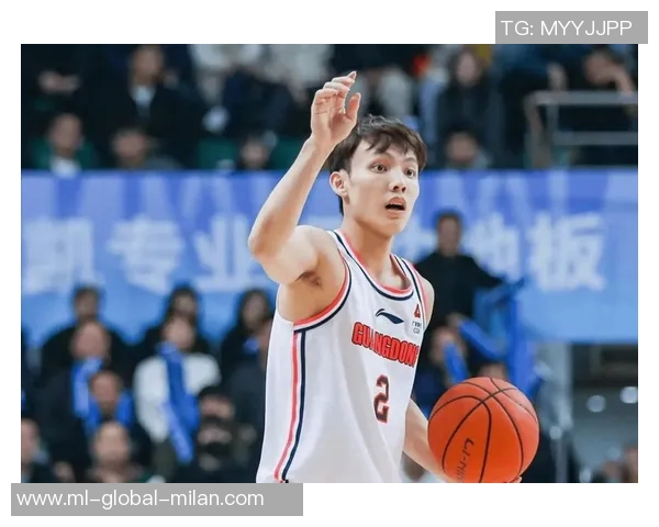 徐杰虽手感不佳却依然精彩表现半场贡献6分3板4助助力球队